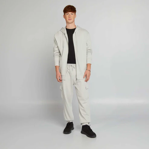 short-sleeved t-shirt